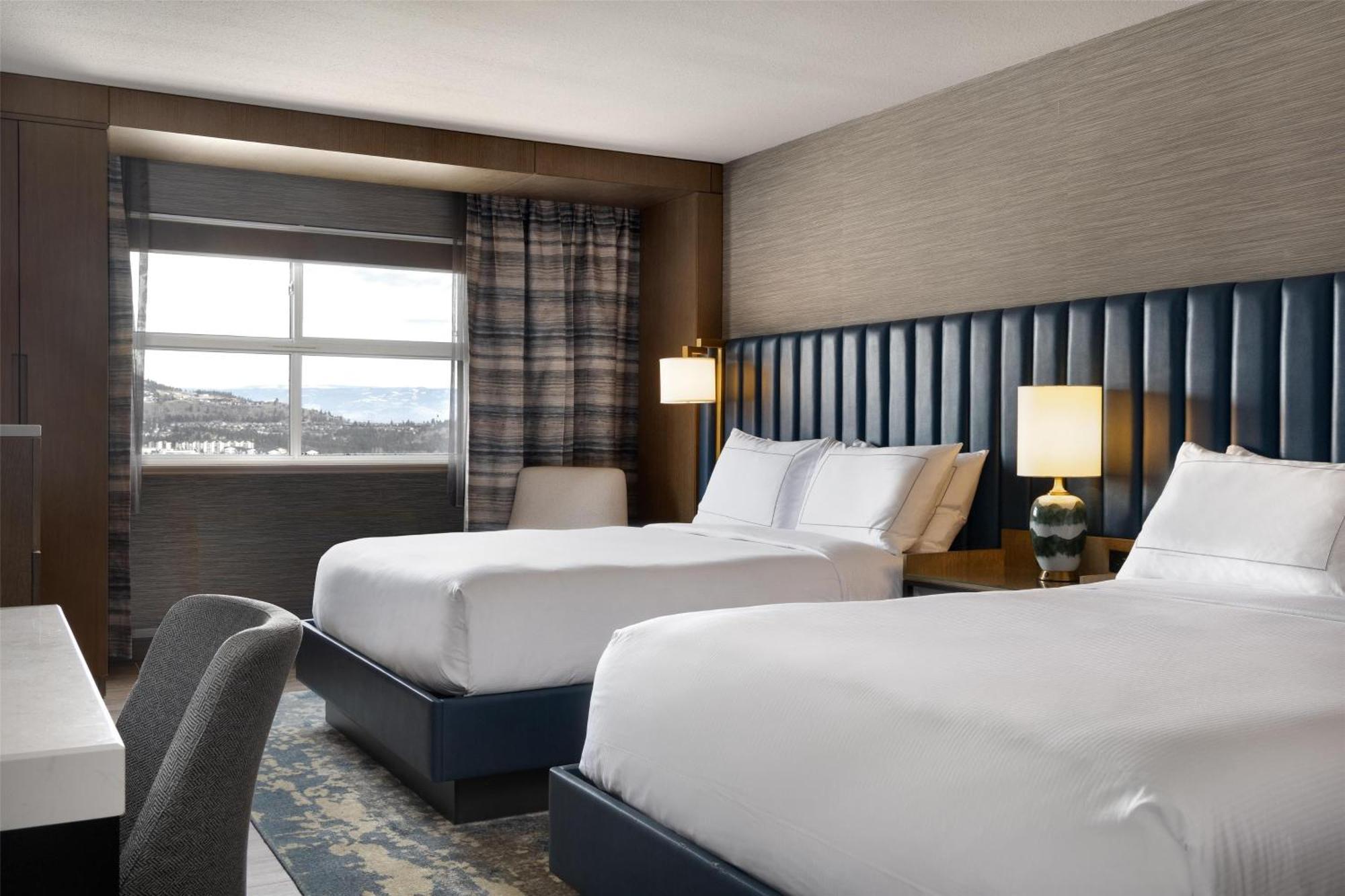 Doubletree By Hilton Вест-Келоуна Экстерьер фото